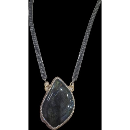 Pietra dell'equilibrio pendente in labradorite protezione spirituale